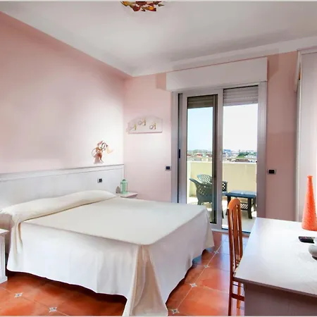Le Querce Hotell 3*