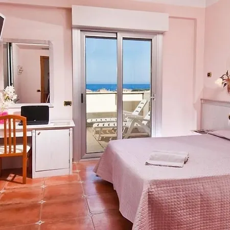 Le Querce 3* Senigália